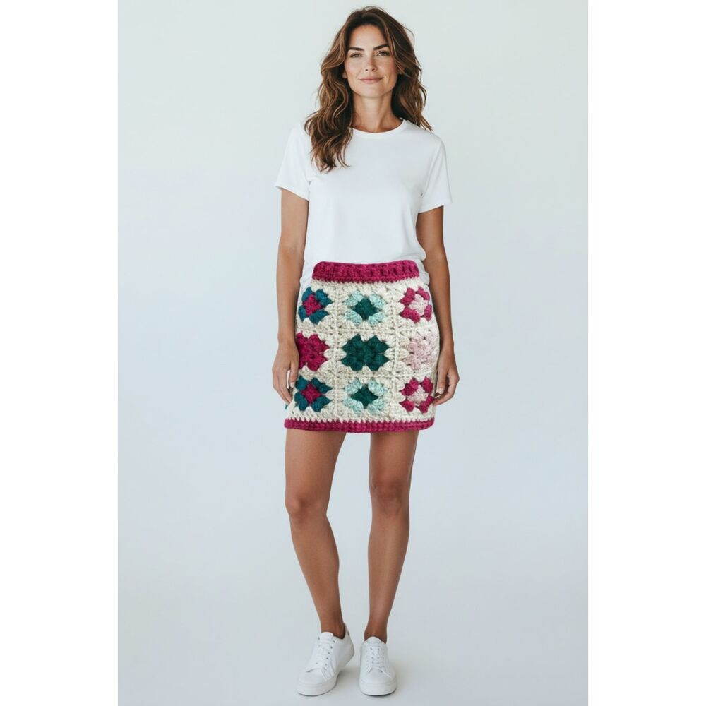 THE FLORAL MINI SKIRT